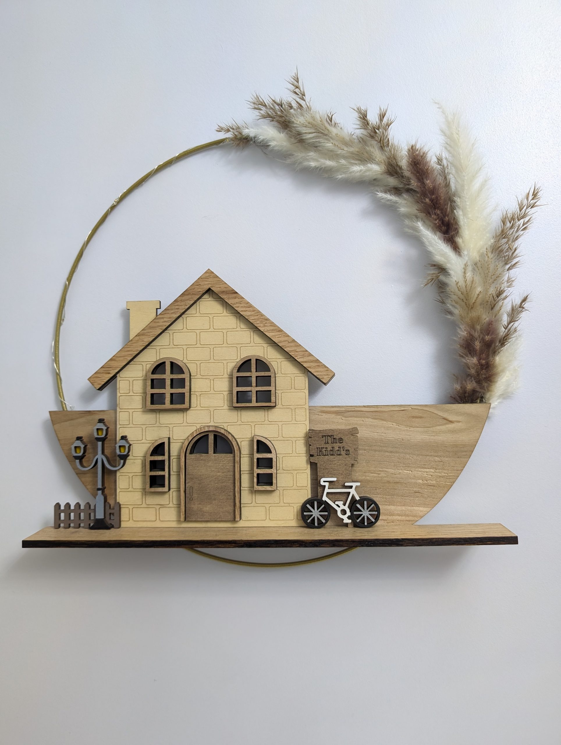 Wall Mounted Wreath with LED House Ornament - Image 3