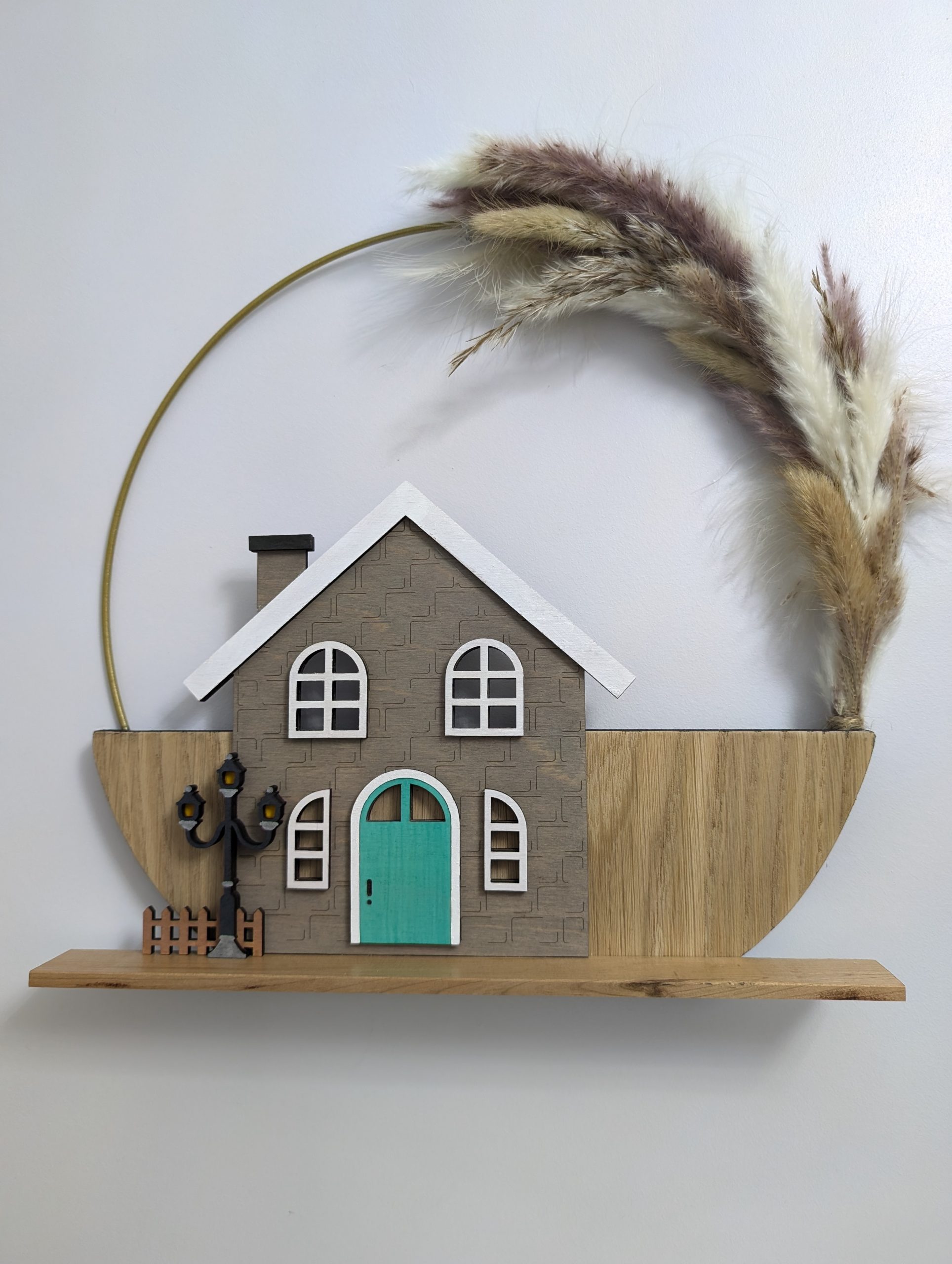 Wall Mounted Wreath with LED House Ornament - Image 11