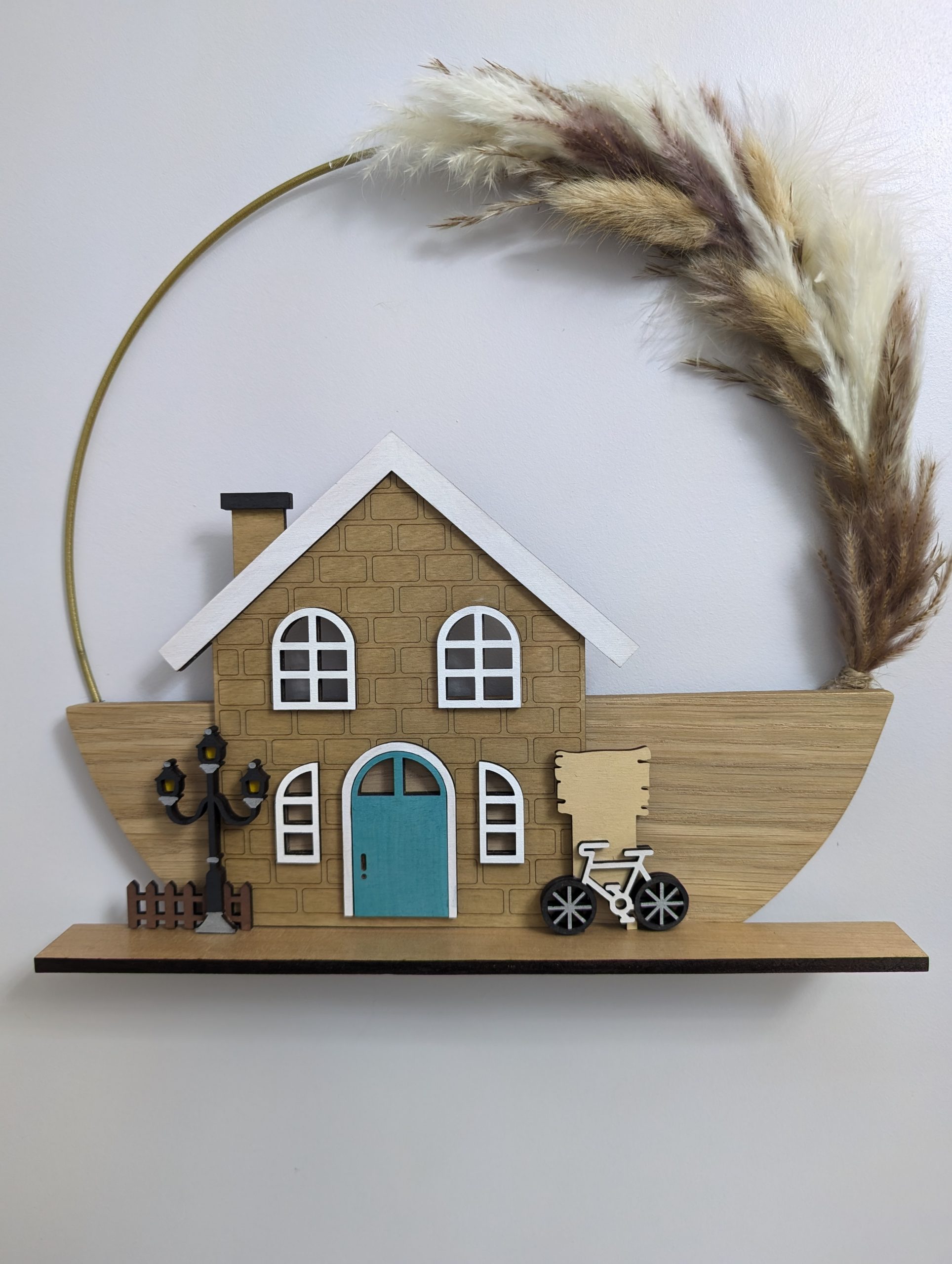 Wall Mounted Wreath with LED House Ornament - Image 13