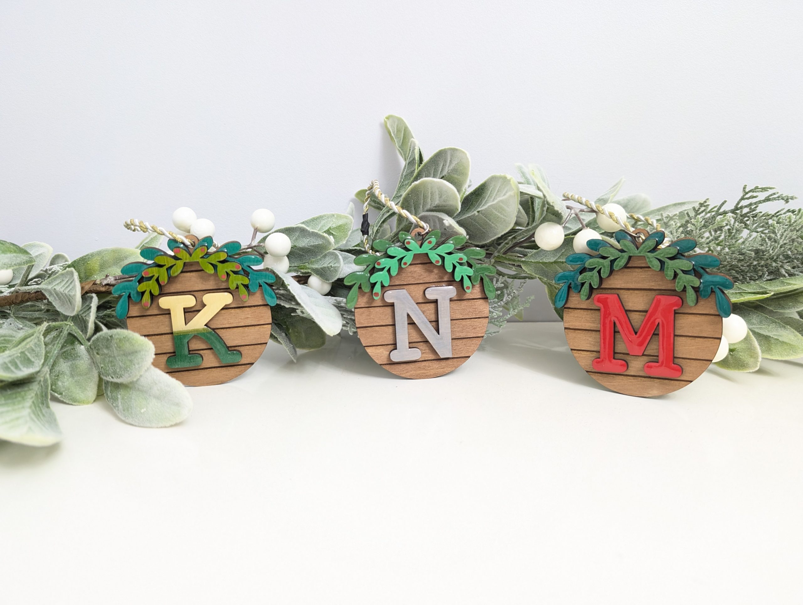 Wreath Bauble with Letter (Walnut Stain) - Image 7
